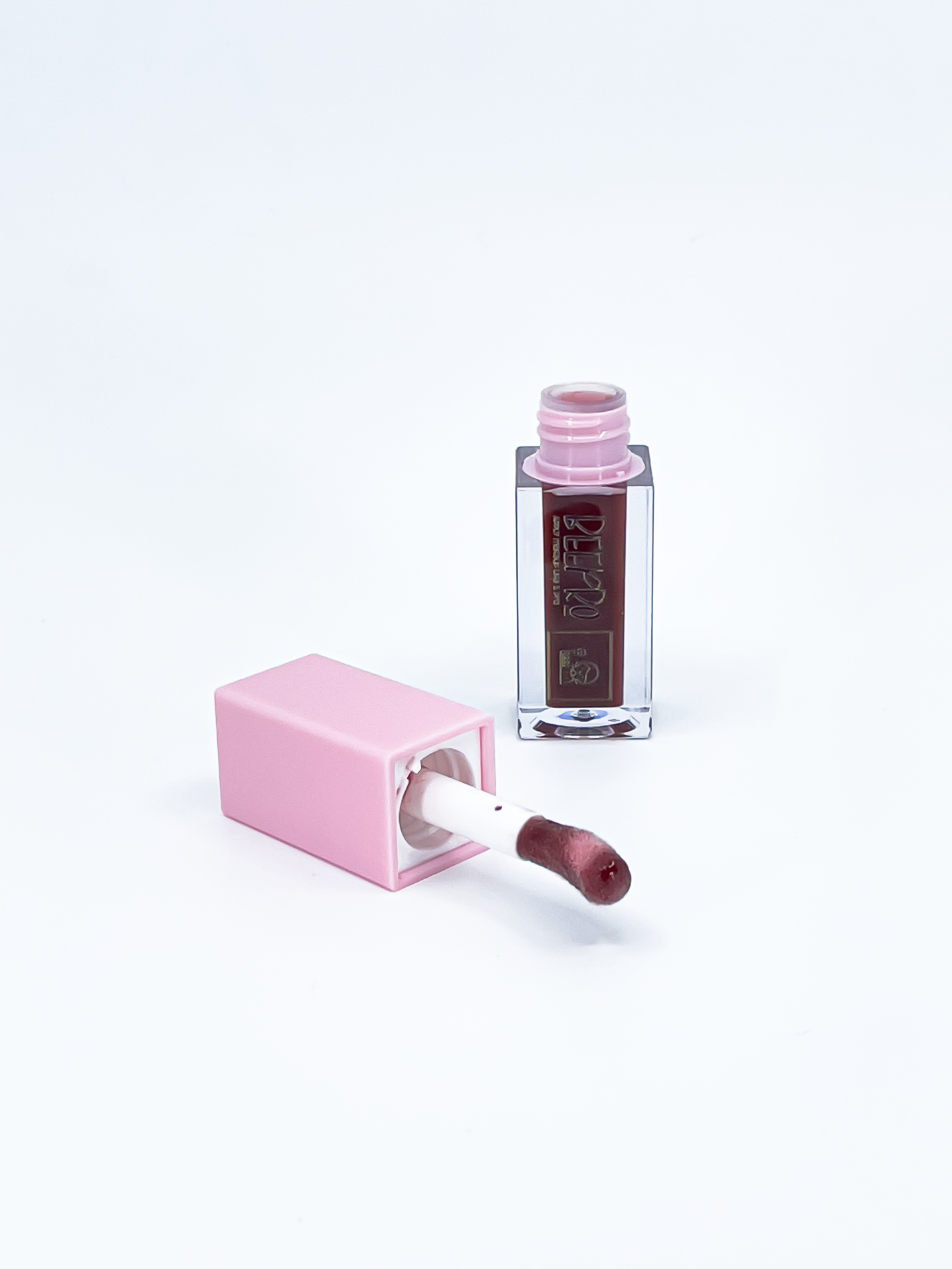 BeePro Glow Gloss Drip – Ultra-Shine Lip Gloss
